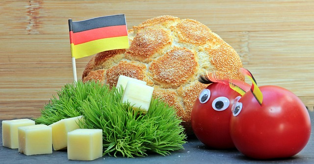 布斯克茨与阿尔巴现身迈阿密网球表演赛，为同胞阿卡助阵